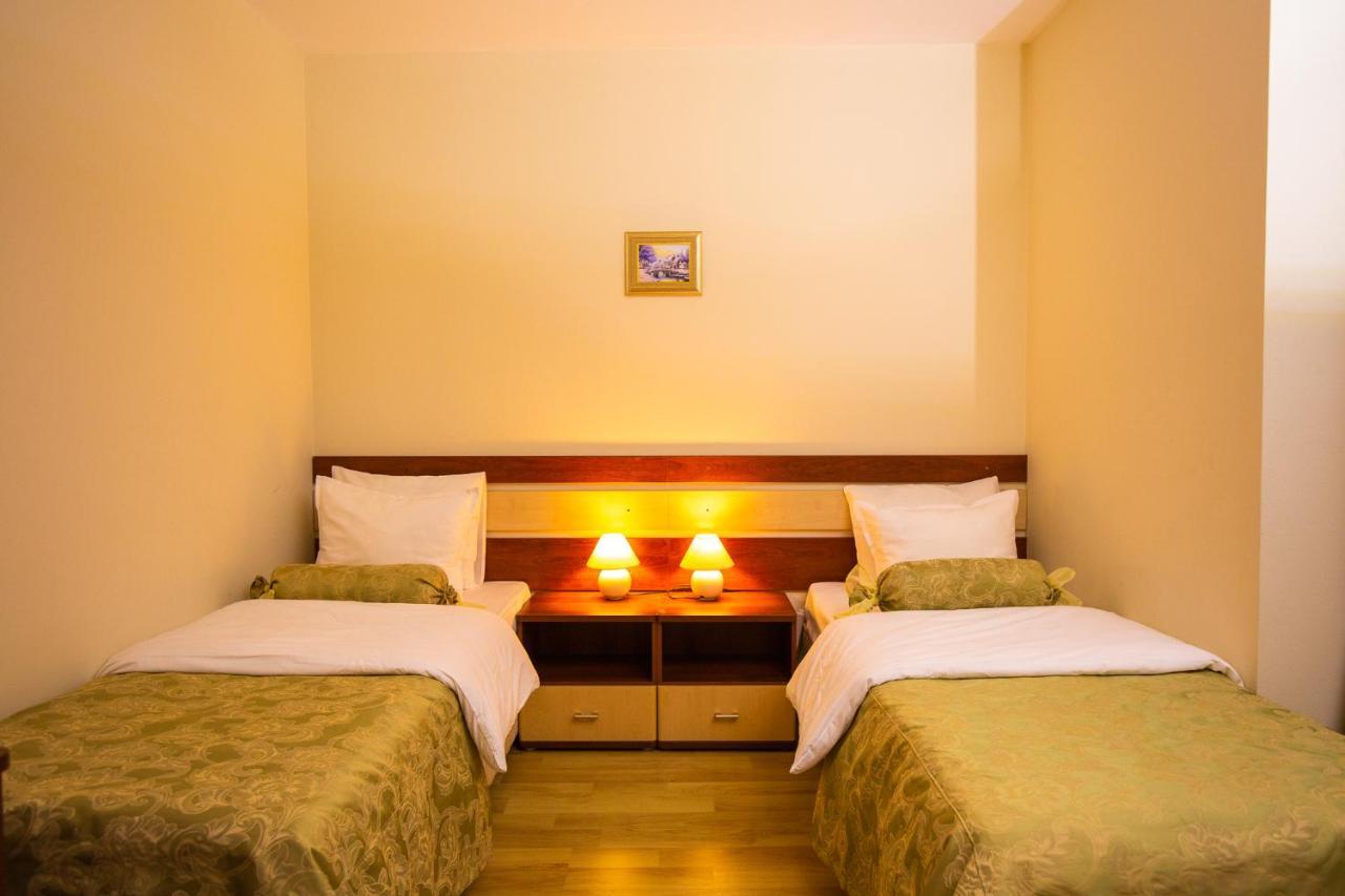 Pinerose Resort Bansko Esterno foto